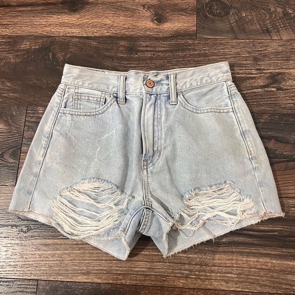 American Eagle Outfitters Pants - Boyfriend shorts